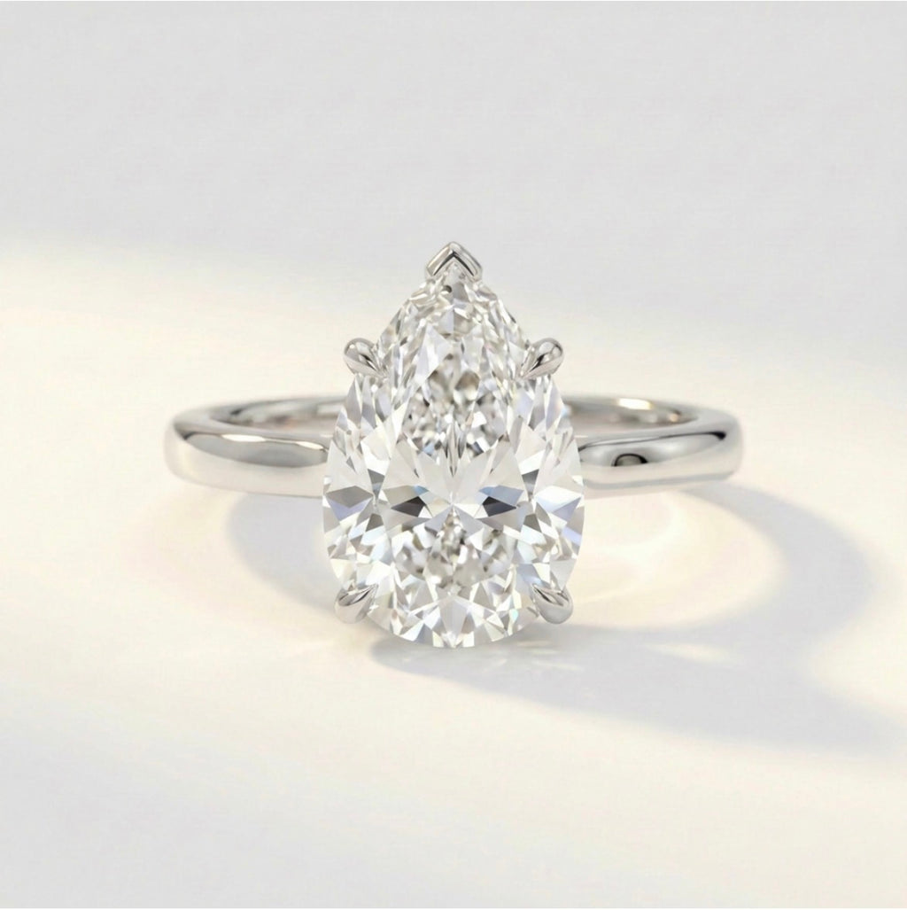 Pear Shape Solitaire Ring/Pear Shape Solitaire Ring