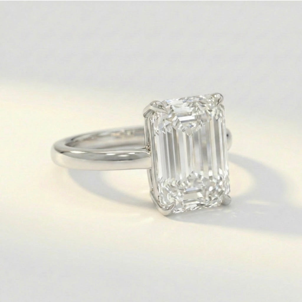 エメラルド ソリティア リング/Emerald Cut Solitaire Ring