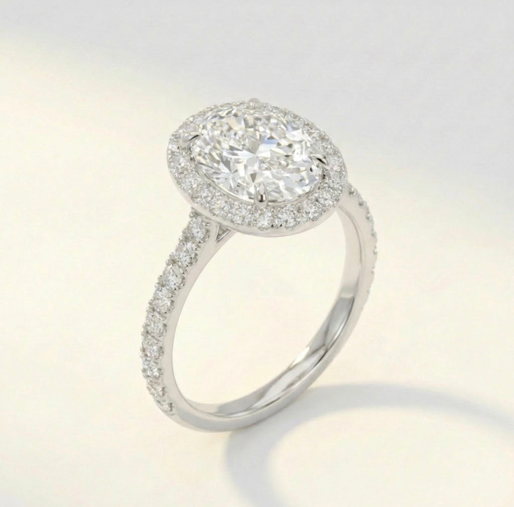オーバル ヘイロー リング  /Oval Cut Halo Ring